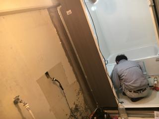 金沢市　ファミッツ　浴室リフォーム　新規浴室組立