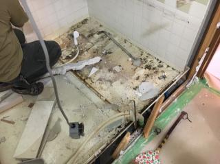金沢市　ファミッツ　リフォーム　マンション　浴室　解体