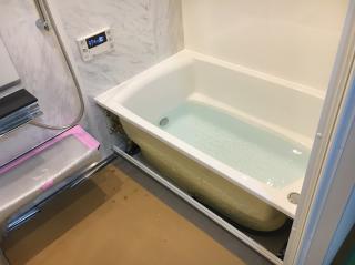 金沢市　ファミッツ　リフォーム　マンション　浴室　配管接続